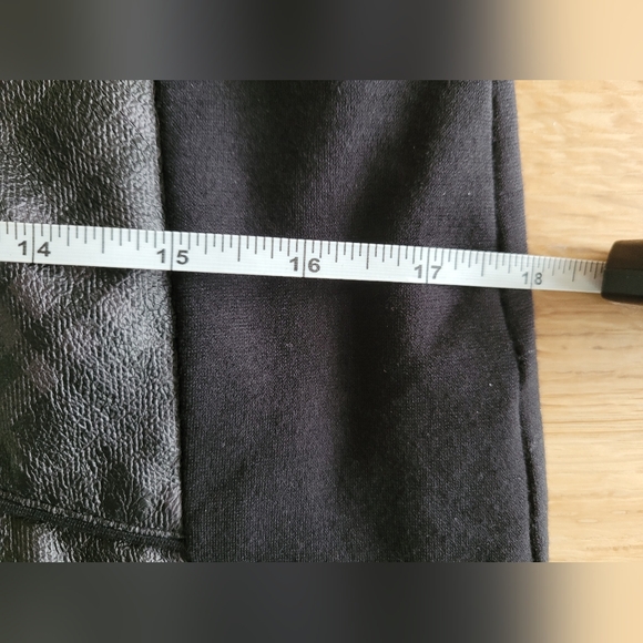 Terra Nostra Faux Leather Mini Skirt – Black – Size S - Picture 9 of 9